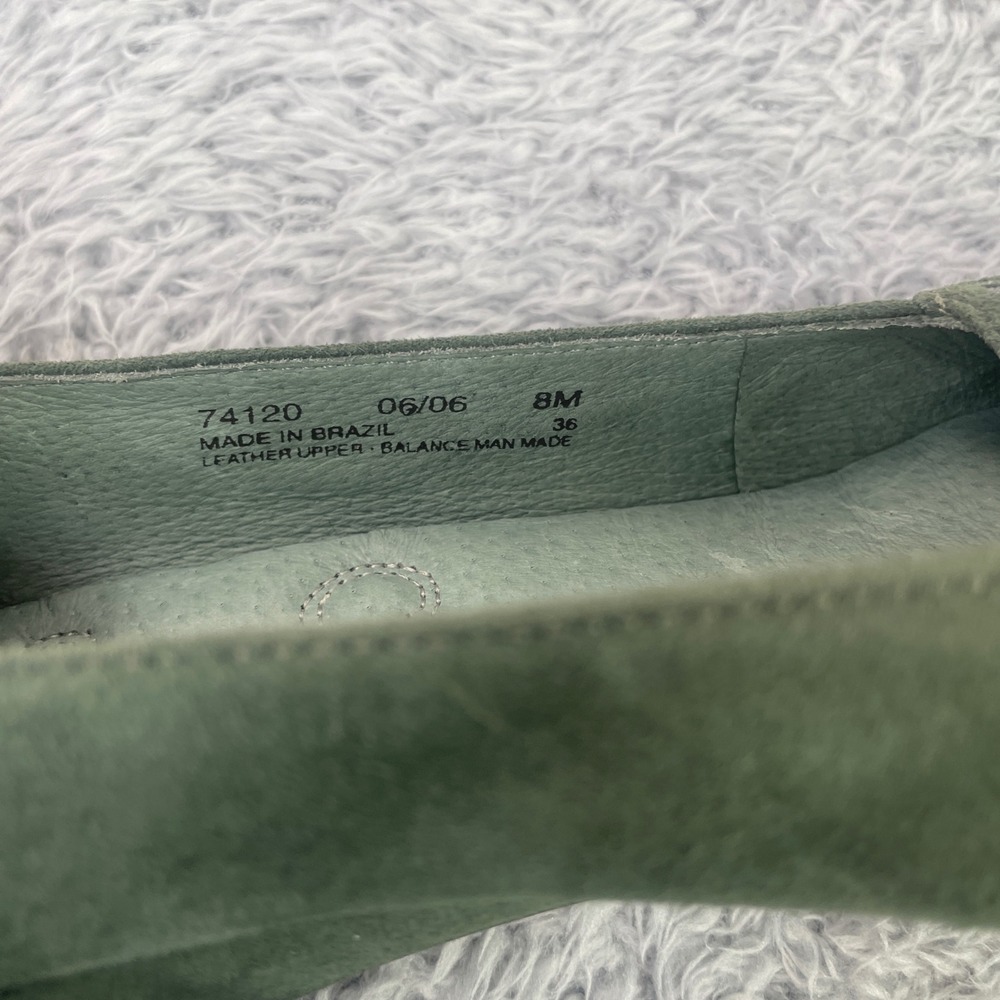 Clarks Artisan Loafers Womens 8M Green Suede Embroidered Slip On Flats - Picture 8 of 8